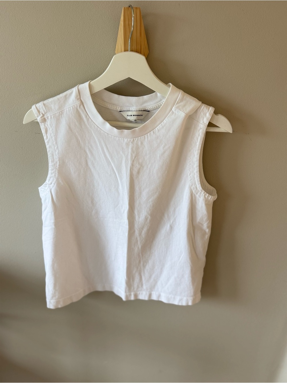 Club Monaco White Sleeveless Tank Top
